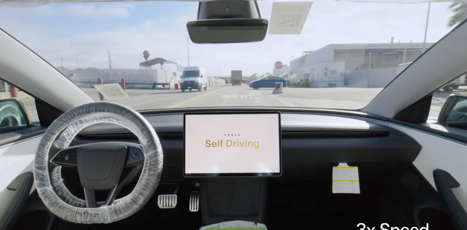 Tesla a realizat, în premieră, livrarea complet autonomă a unui vehicul, de la fabrică la client