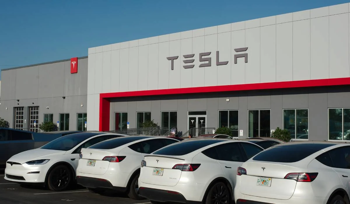 Acțiunile Tesla au înregistrat o scădere masivă după ce Musk a anunțat formarea „America Party”. Cât a pierdut miliardarul
