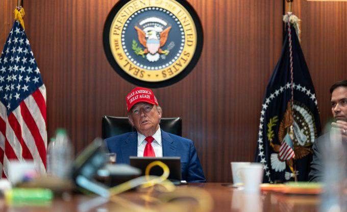 Cine a fost prezent în Situation Room când Trump a decis să bombardeze siturile nucleare din Iran