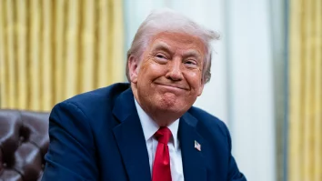 Trump a glumit despre soarta oficialilor iranieni: „Cu siguranță nu au murit din cauza COVID”