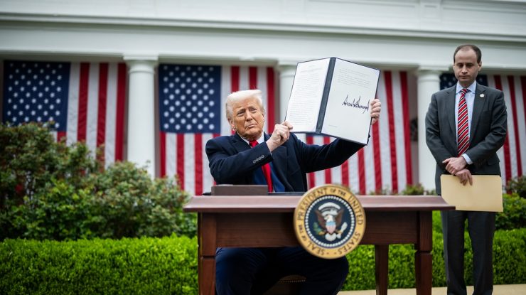 Trump anunță că „ar putea” prelungi termenul limită de 8 iulie, când vor intra în vigoare tarifele majorate: „Toate țările vor un acord comercial cu noi”