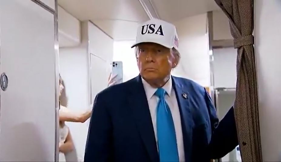 Trump face noi declarații de la bordul Air Force One, în mijlocul disputei cu Musk: „Nu vreau să vorbesc cu Elon. Îi doresc tot binele”. Ce a spus Președintele SUA despre Ucraina, Rusia și Iran