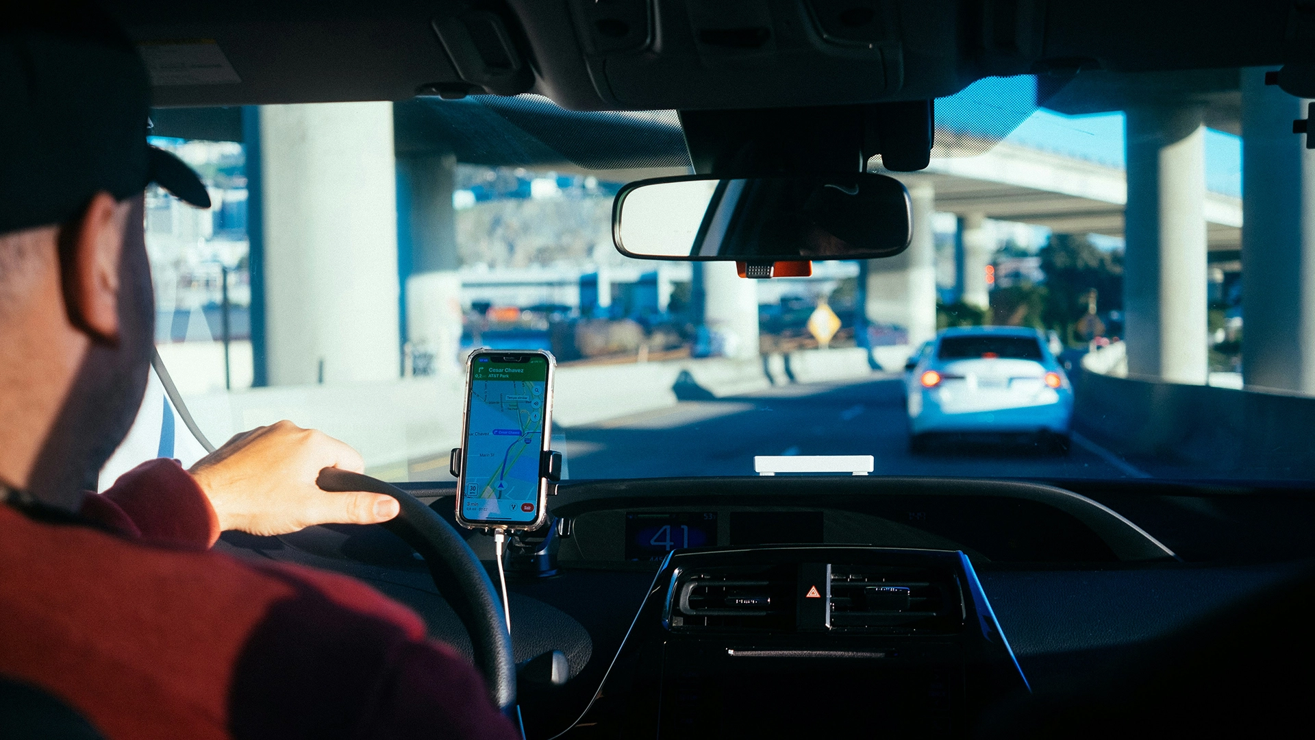 Uber este suspectată că a folosit algoritmi ascunși pentru a-și crește profiturile