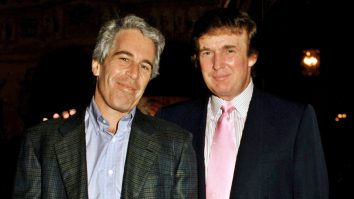 Donald Trump dă în judecată WSJ împreună cu alți doi jurnaliști ai publicației pentru zvonurile privind povestea scrisorii adresată lui Epstein