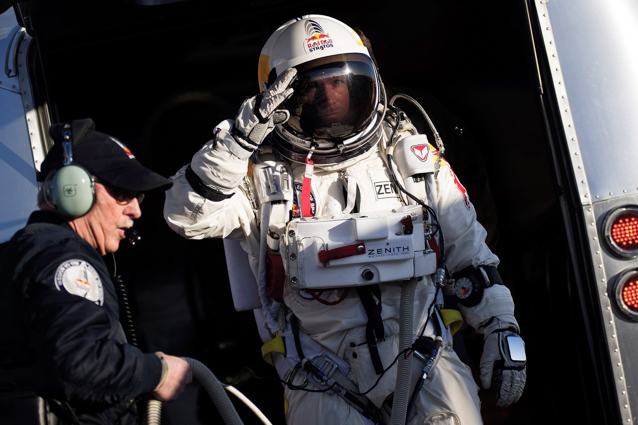 Felix Baumgartner, primul om care a depășit viteza sunetului în cădere liberă, a murit într-un accident de parapantă la 56 de ani. A fost partenerul Mihaelei Rădulescu