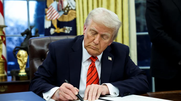 Trump susține că l-a amenințat pe Putin: „Dacă intri în Ucraina, voi bombarda Moscova până la refuz”