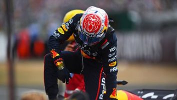 Max Verstappen termină pe primul loc în calificările ediţiei aniversare a cursei de la Silverstone