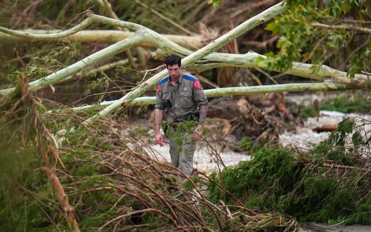 Cel puțin 82 de persoane au murit în urma inundațiilor din centrul Texasului