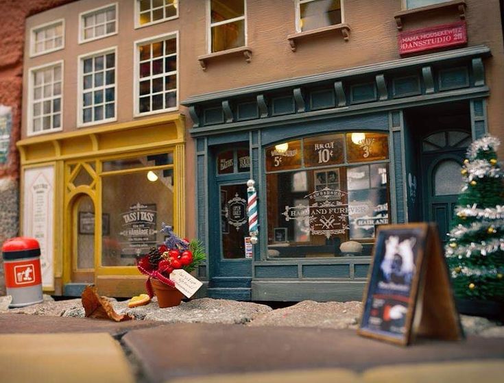 După 9 ani de artă stradală, proiectul Anonymouse se mută în muzeu. Unde sunt expuse instalațiile pentru șoareci