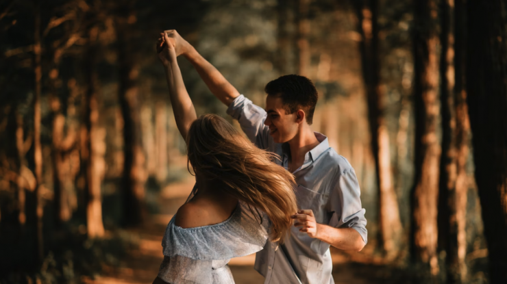 „Quiet relationship” câștigă teren în rândul tinerilor. Tot mai mulți tineri din Gen Z aleg să-și țină relațiile departe de mediul online