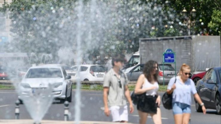 STUDIU. Bucureștiul are cea mai ridicată rată a mortalității asociate cu valurile de căldură dintre toate orașele din Europa Centrală și de Est