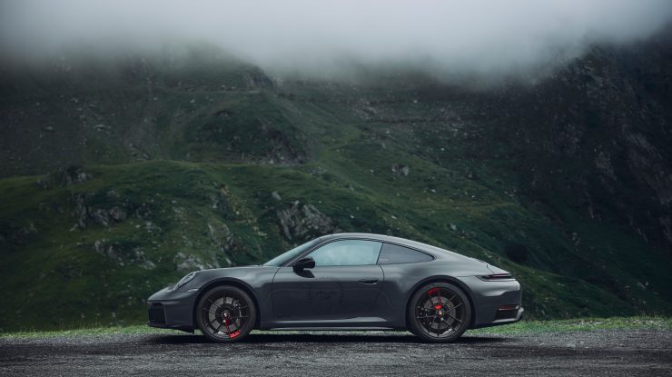 Primul model 911 Carrera 4 GTS „Tribute to Transfăgărășan” a fost livrat unui client din România
