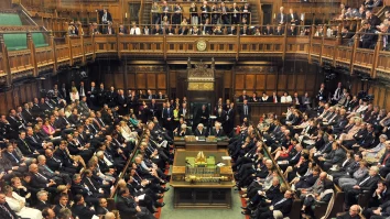 Britanicii îi vor întreba pe cetățeni ce salarii să le dea parlamentarilor. 25 de persoane alese la loterie vor stabili cu cât să fie plătiți