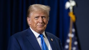 Trump analizează un nou pachet de ajutor pentru Ucraina în valoare de sute de milioane de dolari. Este primul sprijin al administrației sale
