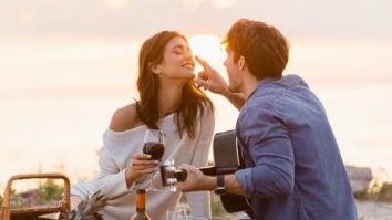 Dating-ul se reinventează în 2025: Care sunt cele mai noi expresii care intră în vocabularul modern