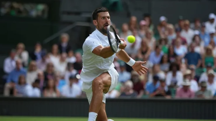 Novak Djokovic și-a înregistrat a 100-a victorie la Wimbledon. Aceasta e o performanță rară realizată de Roger Federer