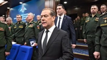 Dmitri Medvedev îl amenință pe Donald Trump. „Fiecare nou ultimatum este un pas către război”