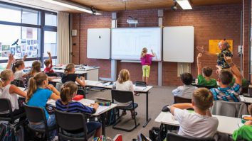 Norma didactică a profesorilor crește cu 2 ore pe săptămână. Cătălin Ciupală, profesor: „Impactul va fi în calitate, lucru la care guvernanții nu se gândesc”