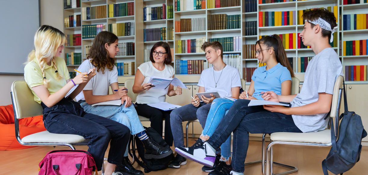 Liceenii nu mai pot aplica pentru bursa de studiu în America anul viitor. Programul FLEX se suspendă din „lipsă de resurse”