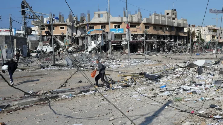 OMS condamnă atacurile israeliene asupra instalațiilor din Gaza. Zeci de mii de civili au fost strămutați