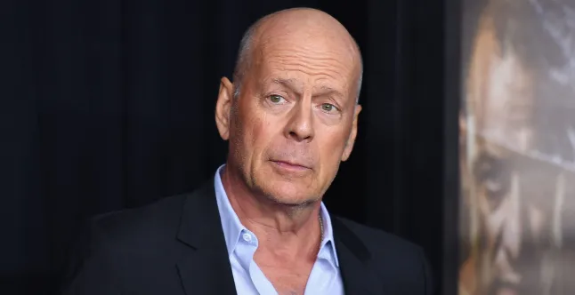 Bruce Willis nu mai poate vorbi, citi sau merge normal.  Ce spune familia despre starea de sănătate a actorului