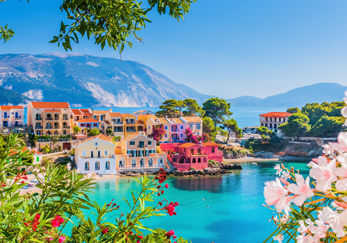 Grecia introduce taxe pentru turiștii din acest sezon. 20 de euro plătesc pasagerii navelor de croazieră