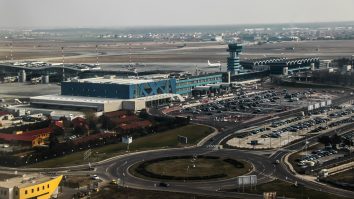 Aeroportul Otopeni face loc pentru mai multe avioane. Au fost inauguate cinci poziții de parcare pentru avioane și o nouă cale de rulare