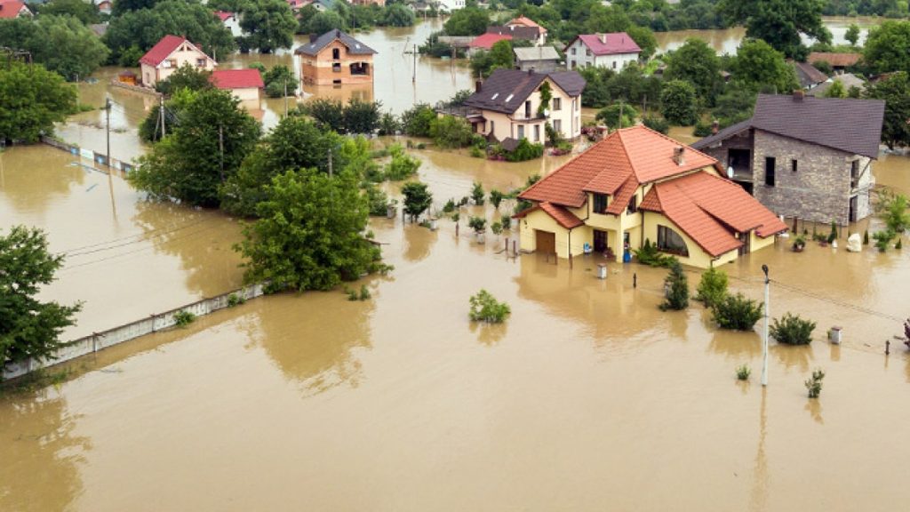 Pagubele produse de inundații în România se ridică la 1,7 miliarde de euro/an. Dan Trifu, președinte Eco-Civica: „Sunt 700mil. euro care trebuie folosiți pentru gestionarea viiturilor”