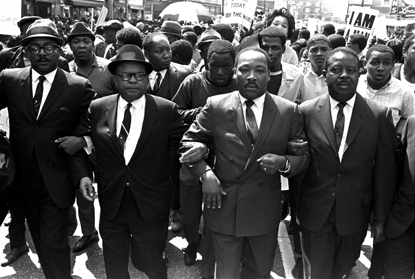 Administrația Trump a desecretizat dosarele FBI legate de Martin Luther King Jr., în ciuda opoziției familiei. Ce informații sensibile conțin acestea
