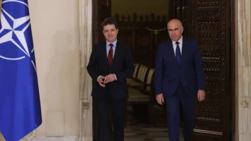 Nicușor Dan și Ilie Bolojan amână reforma. Cu ce riscuri economice se confruntă România