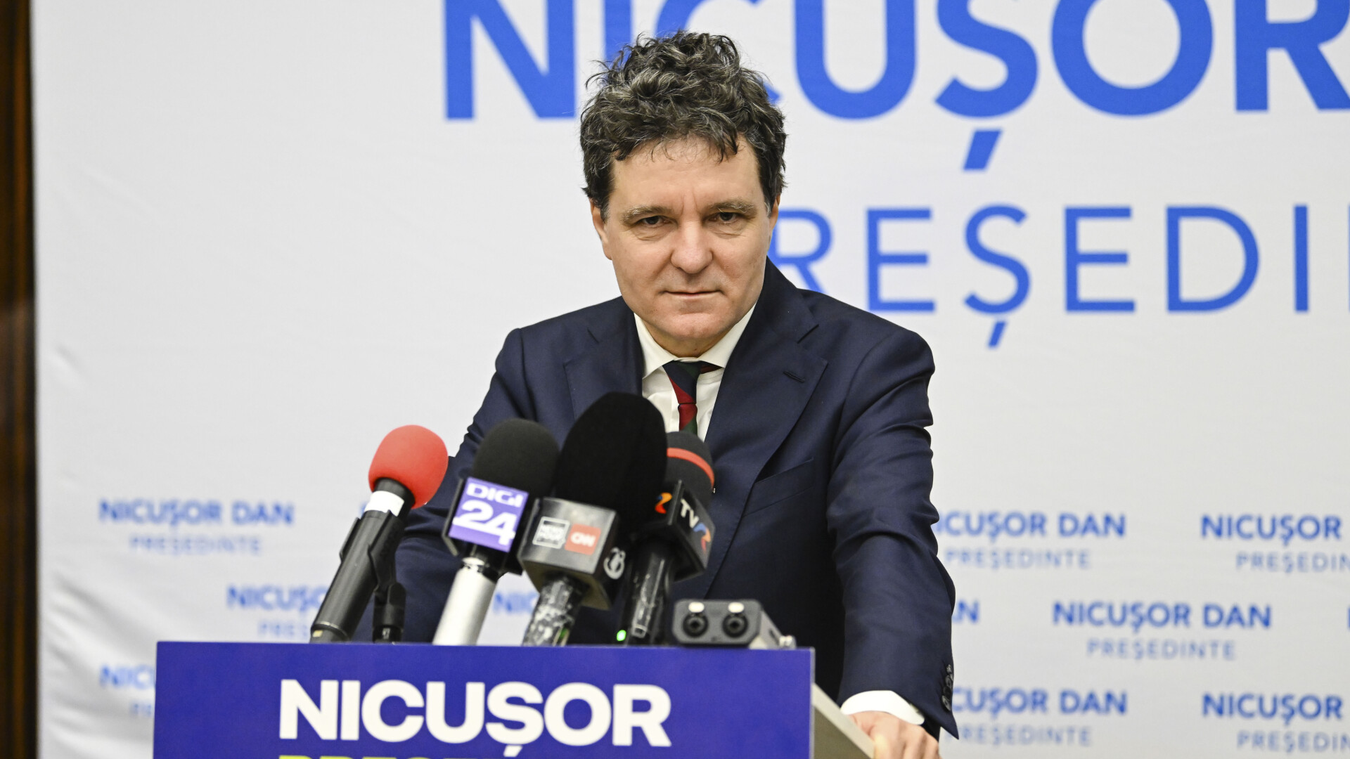 Nicușor Dan este curtat de cele mai mari grupuri politice europene: Renew și Partidul Popular European. Ce declară Președintele României