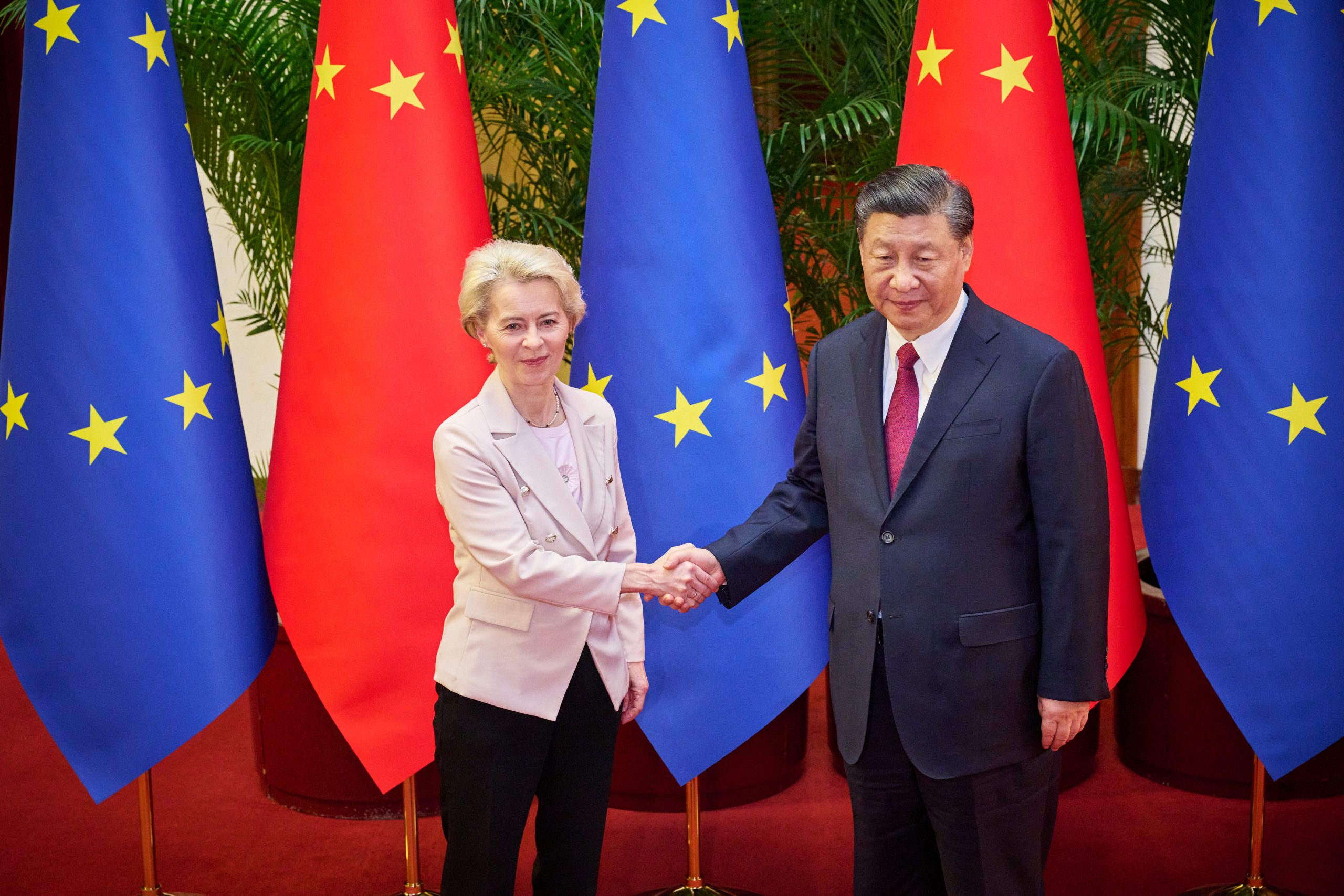 Șefii Uniunii Europene, Ursula von der Leyen și Antonio Costa vor merge joi în China și se vor întâlni cu Xi Jinping