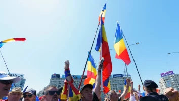 Șoferii de TIR paralizează accesul în București. Susținătorii lui Călin Georgescu au extins protestele pe A1
