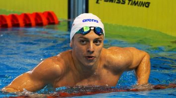 Robert Badea ia medalia de argint în proba de 200m mixt în cadrul Campionatelor Europene de Juniori de la Samorin