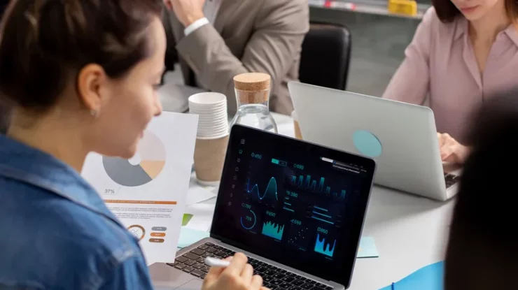 Eurostat: România alocă cei mai puțini bani din UE pentru cercetare și dezvoltare. În 2024, doar 19 euro pe cap de locuitor merg către știință