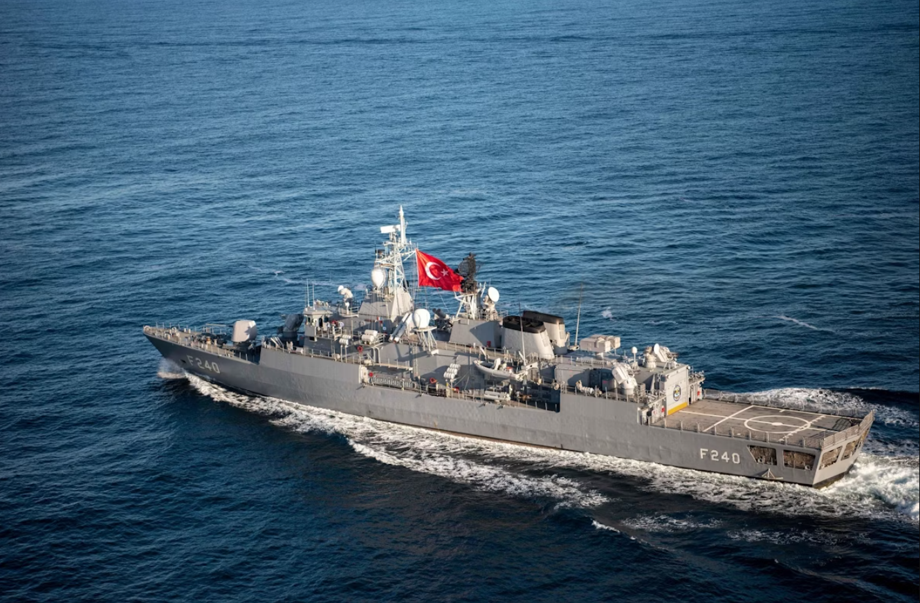 România nu are nave de luptă moderne, dar MApN cumpără remorchere din Turcia. Cât de apărat este litoralul Mării Negre