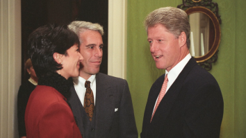 WSJ: Trump nu e singurul Președinte al SUA care i-a trimis scrisori lui Jeffrey Epstein. Ce mesaj i-a trimis Bill Clinton la o aniversare