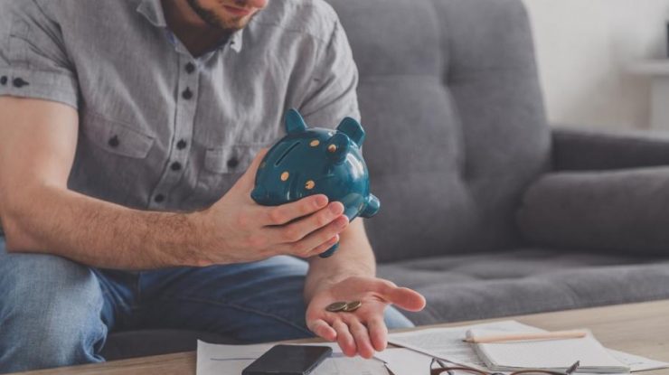 INS: Rata șomajului a crescut cu 0,1% față de aprilie și ajunge la 5,8%