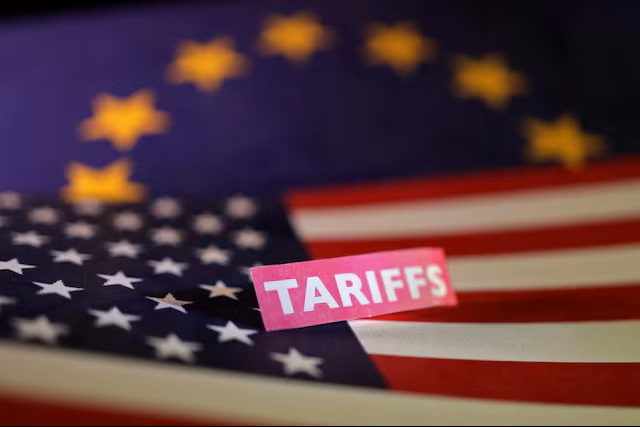 Uniunea Europeană și Statele Unite sunt pe cale să finalizeze un acord comercial care prevede tarife de 15% asupra importurilor europene, raportează Financial Times