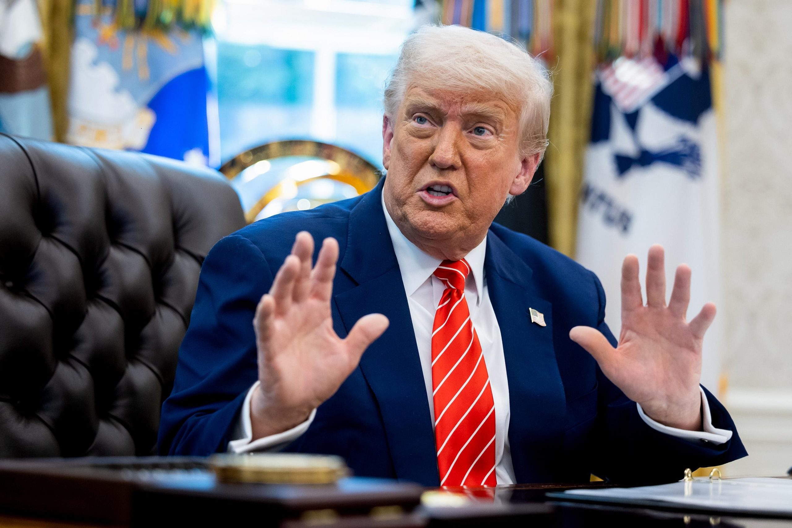 Donald Trump interzice Inteligența Artificială „woke” în agențiile guvernamentale