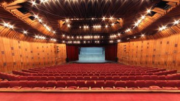 Antologia „Combates de dramaturgia. Teatru spaniol contemporan” se lansează azi la Craiova