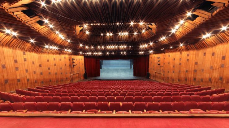 Antologia „Combates de dramaturgia. Teatru spaniol contemporan” se lansează azi la Craiova