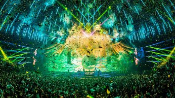 Azi te distrezi la Tomorrowland pe ritmurile lui Dimitri Vegas. Alături de el pe Mainstage va fi și John Newman