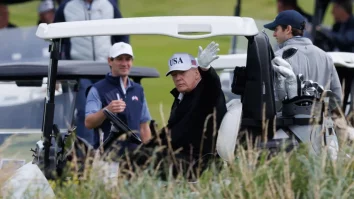 Președintele SUA a început o vizită privată în Scoția, jucând golf la stațiunea sa de lux, Trump Turnberry. Nivelul de securitate se intensifică
