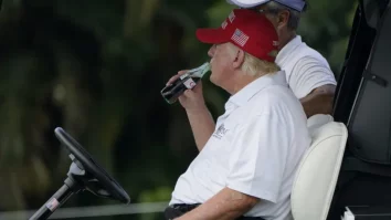 Coca-Cola lansează o băutură pe bază de zahăr din trestie în SUA după presiunile lui Trump