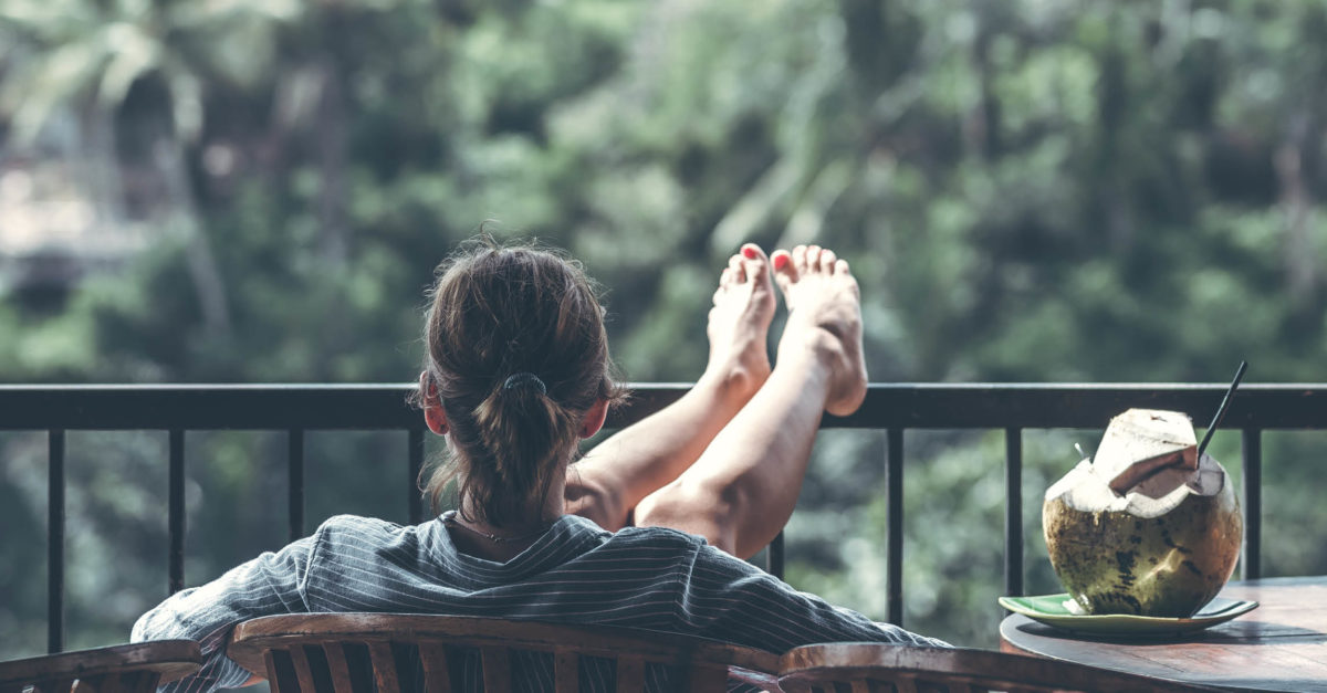 Vacanțele la domiciliu sunt noul tip de lux. Cât de tare prinde acest trend în afara României