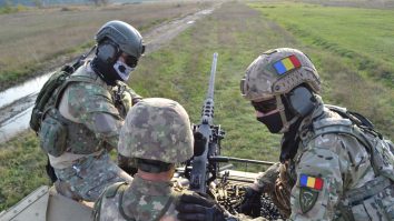 Sondaj Avangarde: 49% dintre români nu cred că România se poate apăra singură timp de 48 de ore în fața unui atac militar. Jumătate dintre respondenți nu sunt de acord cu reintroducerea serviciului militar obligatoriu