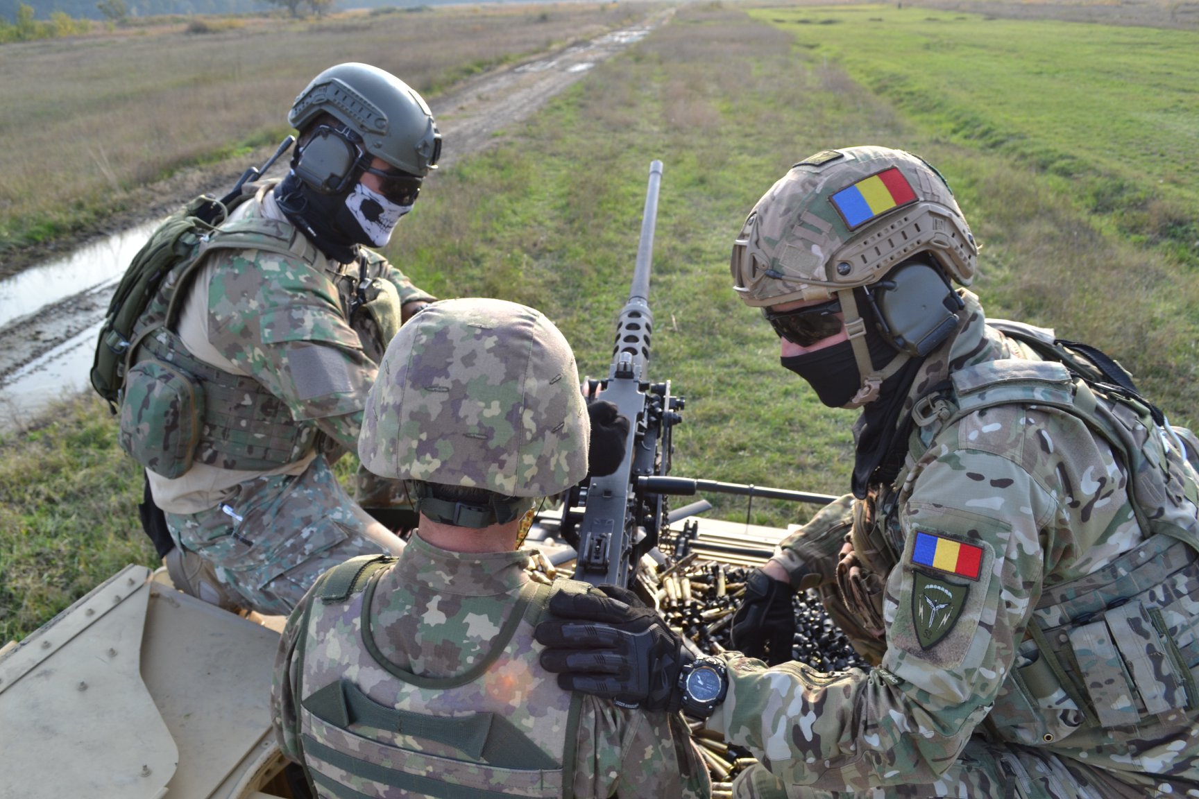 Sondaj Avangarde: 49% dintre români nu cred că România se poate apăra singură timp de 48 de ore în fața unui atac militar. Jumătate dintre respondenți nu sunt de acord cu reintroducerea serviciului militar obligatoriu