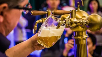 Cehii fac din berea lor tradițională un ambasador cultural. Țara mizează pe tururi ghidate ale berăriilor