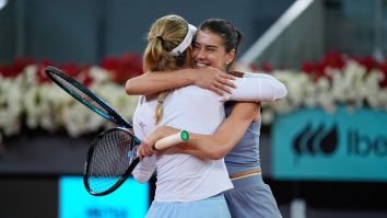 Sorana Cîrstea s-a calificat în optimile probei feminine de dublu de la Wimbledon cu Anna Kalinskaya